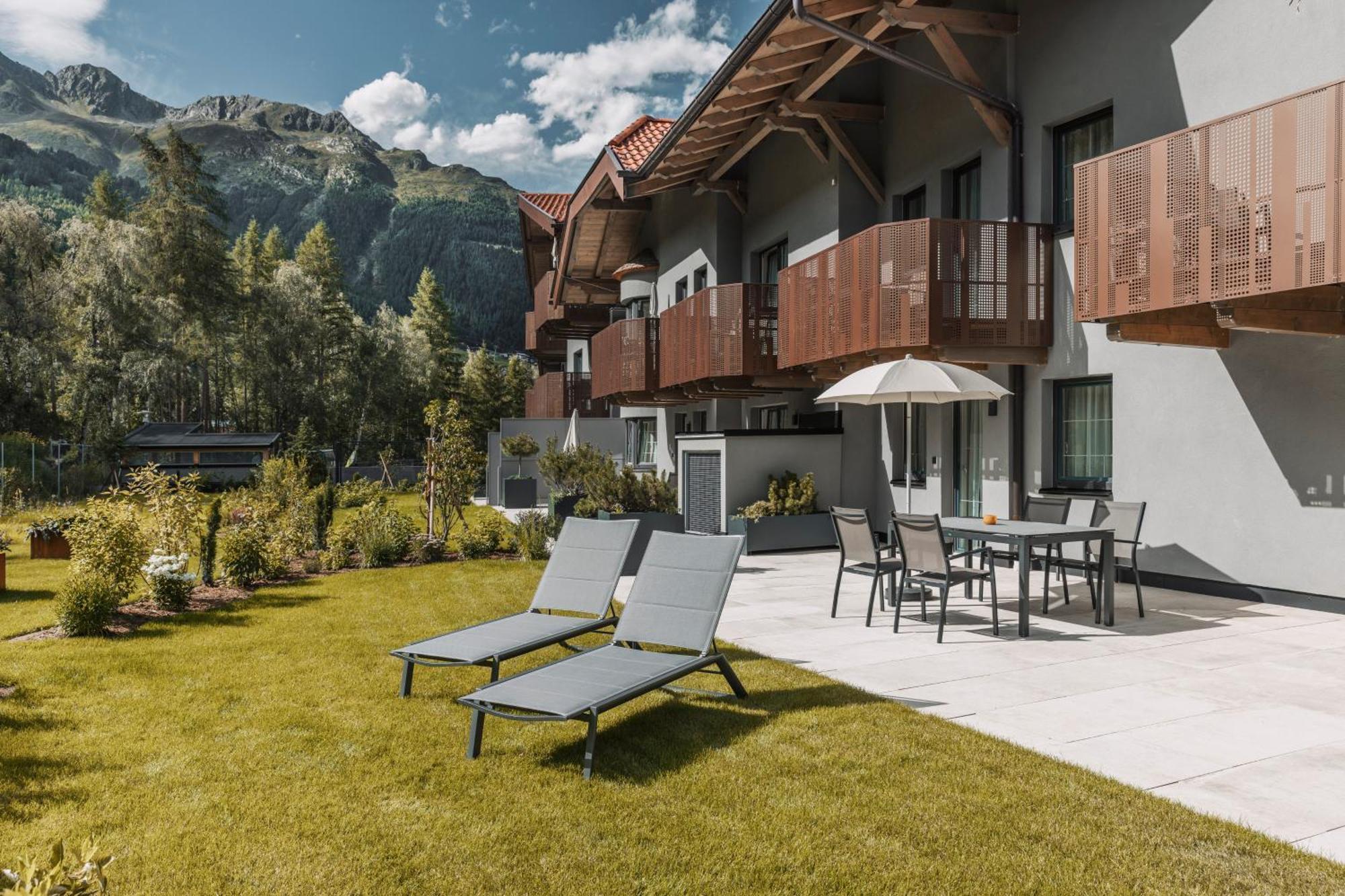 The Secret Soelden Hotel Exterior photo