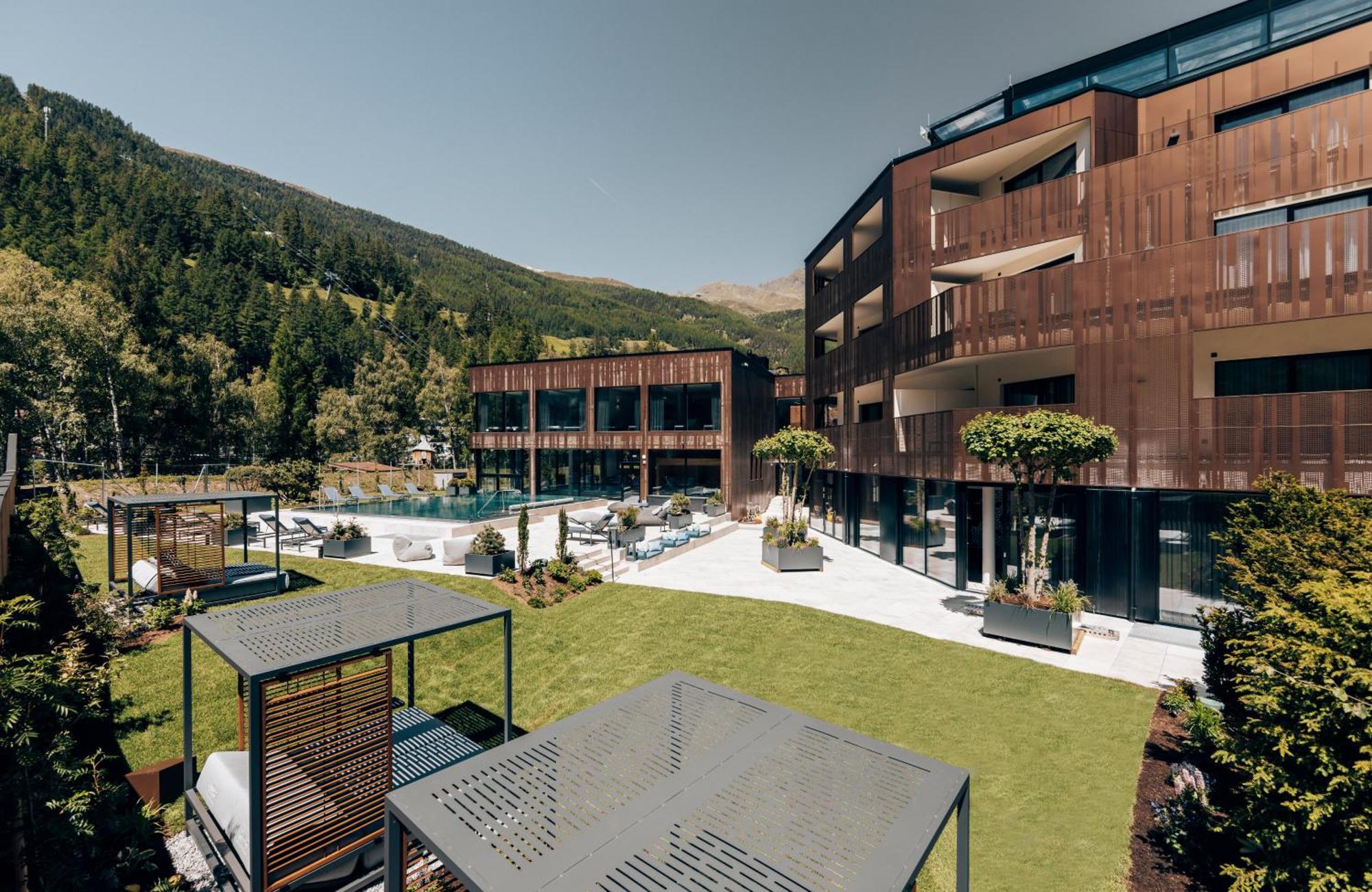 The Secret Soelden Hotel Exterior photo